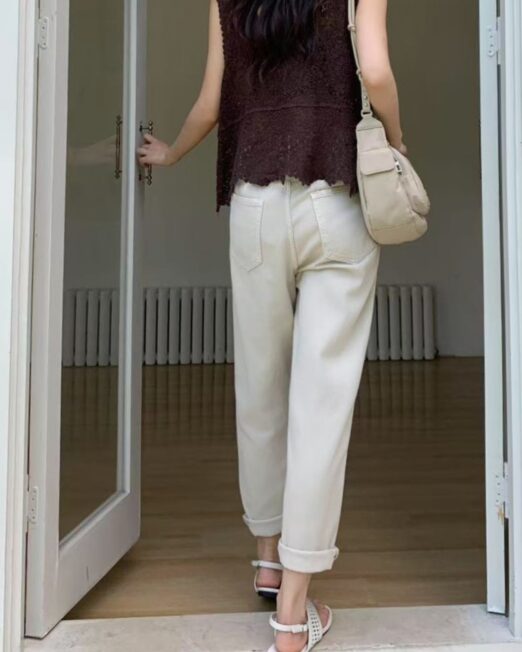 beige jeans 2 522x652 Womens Clothing & Fashion   Online & Offline